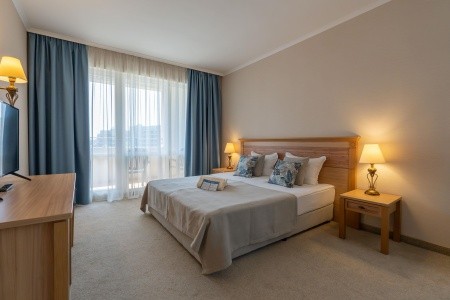 Dit Majestic Beach Resort - 34