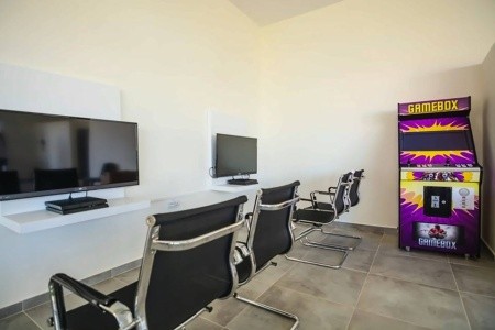 The Lumos Deluxe Resort - 15