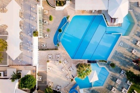 The Golden Coast Beach - 8