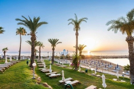 The Golden Coast Beach - 11