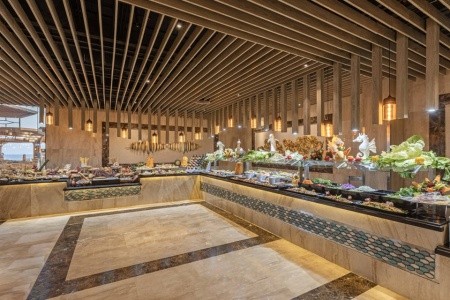 Sirena Beach Resort & Spa - 36