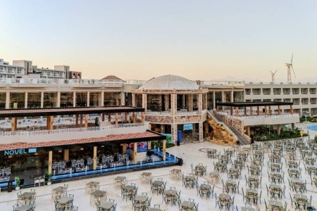 Hawaii Paradise Aqua Park Resort - 14