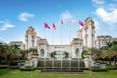 Crowne Plaza Resort (Sanya Bay) - 9