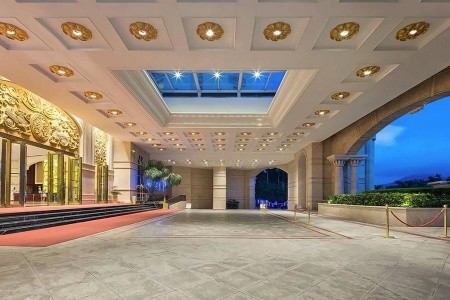 Crowne Plaza Resort (Sanya Bay) - 13