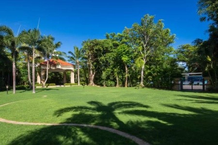 Crowne Plaza Resort (Sanya Bay) - 23