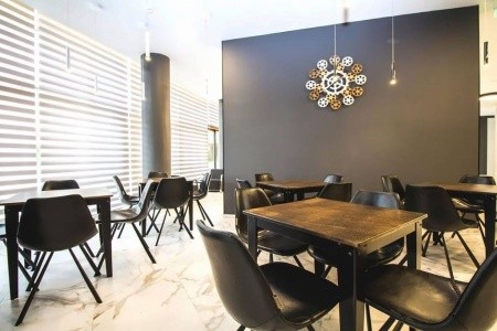 Best Western Plus Premium Inn & Casino - 8