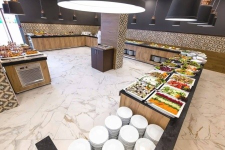 Best Western Plus Premium Inn & Casino - 10