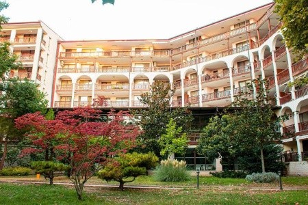 Estreya Residence - 1