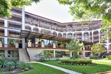 Estreya Residence - 2