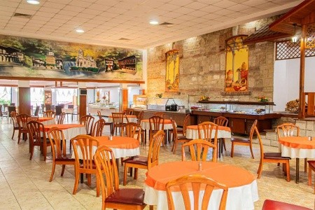 Estreya Residence - 8