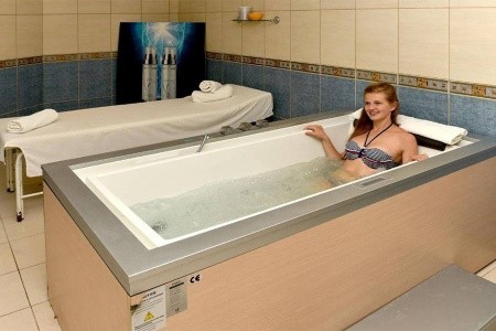 Estreya Residence - 18