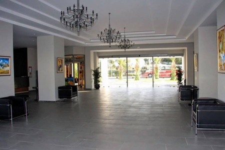 Hotel Tropicana Club & Spa - 4