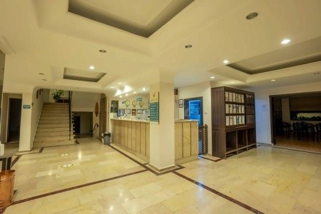 Turecko Alanya Titan Club 14 dňový pobyt Ultra All inclusive Letecky Letisko: Praha June 2026 ( 9/06/26-22/06/26)