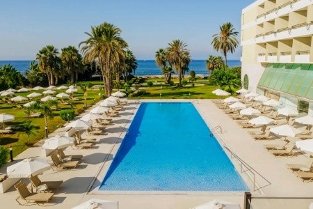 Kypr, Paphos, Louis Imperial Beach, za <span>59.572</span> Kč