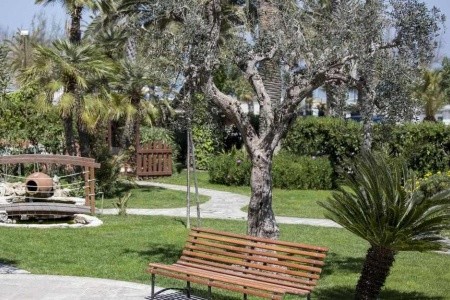 Grand Excelsior - 12