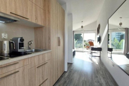 Refresh Boutique Apartments - 5