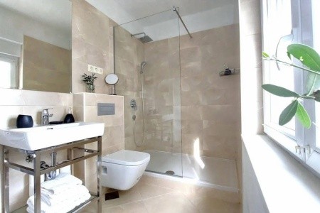 Refresh Boutique Apartments - 9