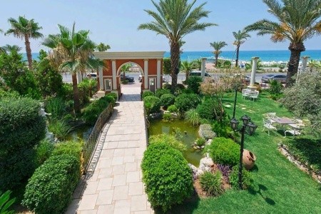 Antique Roman Palace - 5