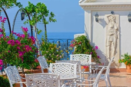 Antique Roman Palace - 13