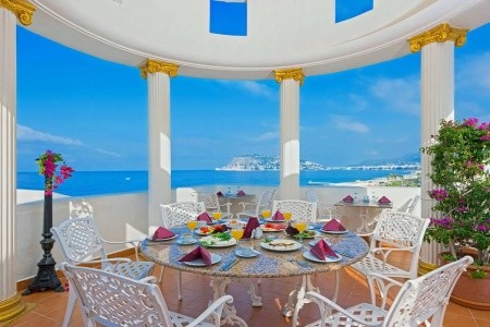 Antique Roman Palace - 15