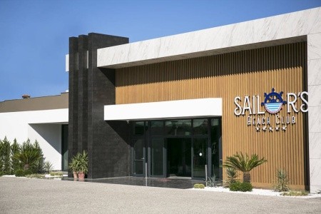 Sailors Beach Club - 5