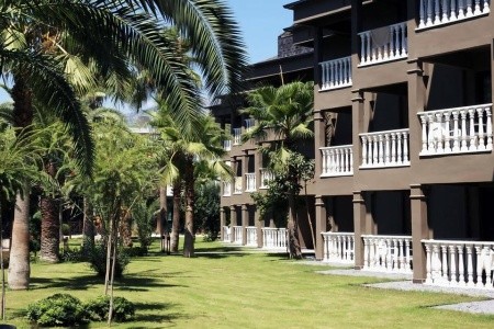 Sailors Beach Club - 9