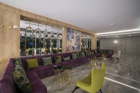 Sailors Beach Club - 16