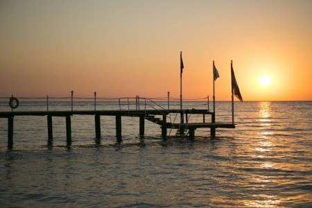 Sailors Beach Club - 34