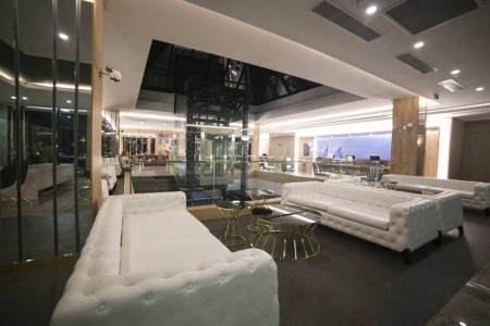 Sailors Beach Club - 39