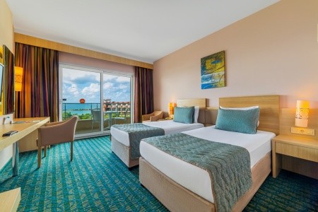 Turecko Alanya Justiniano Club Park Conti 6 dňový pobyt All Inclusive Letecky Letisko: Praha July 2026 ( 6/07/26-11/07/26)