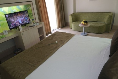 Iron Ambassador Plaza - 12