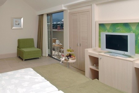 Iron Ambassador Plaza - 16