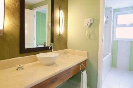 Aston Panorama, El Patriarca Varadero 18+ - 34