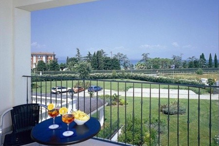 Palace (Desenzano Del Garda)