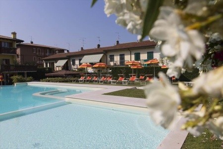 Romantic (Cavaion Veronese)