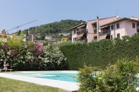 Romantic (Cavaion Veronese)