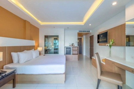 Chanalai Hillside Resort - 6