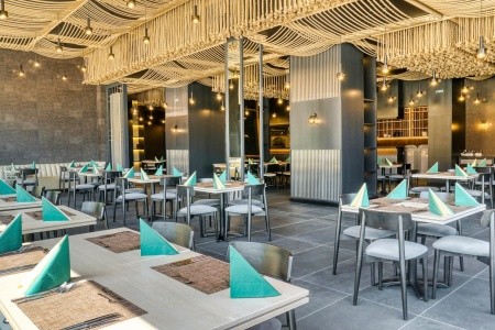 Dit Majestic Beach Resort - 10