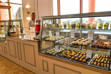 Dit Majestic Beach Resort - 11