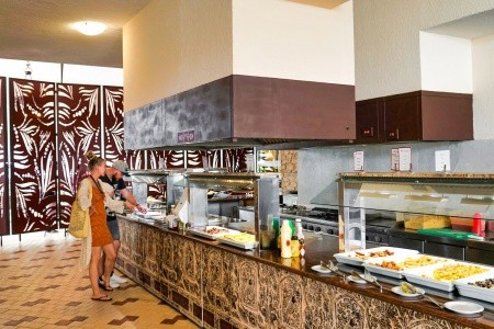 Dit Majestic Beach Resort - 13