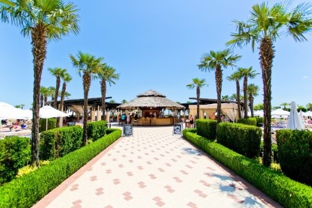 Dit Majestic Beach Resort - 17