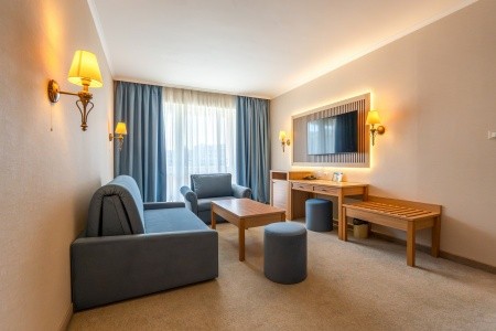 Dit Majestic Beach Resort - 25