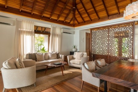 Maldivy Severný Atol Male Kurumba Resort 11 dňový pobyt Raňajky Letecky Letisko: Praha June 2026 (14/06/26-24/06/26)