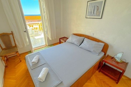 Chorvátsko Stredná Dalmácia Apartmán Vinka (Rogoznica) 8 dňový pobyt Bez stravy Vlastná July 2026 ( 6/07/26-13/07/26)