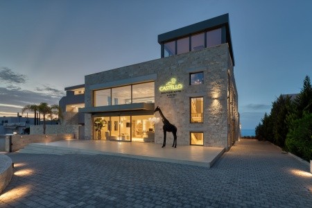 Castello Boutique Suites By The Sea - 10