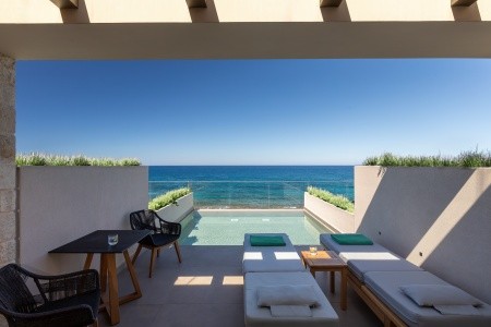 Castello Boutique Suites By The Sea - 34