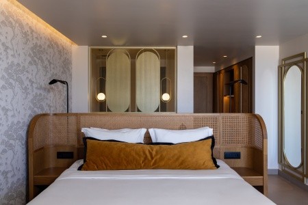 Castello Boutique Suites By The Sea - 40