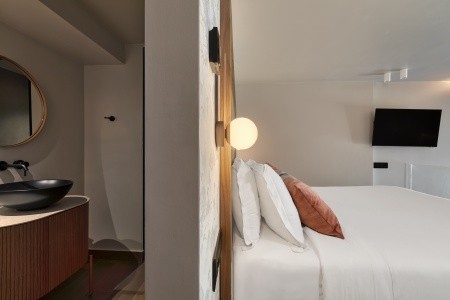 Castello Boutique Suites By The Sea - 43