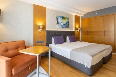 La Quinta By Wyndham Bodrum - 36