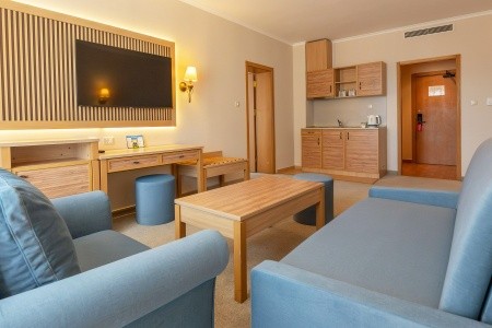 Dit Majestic Beach Resort - 14